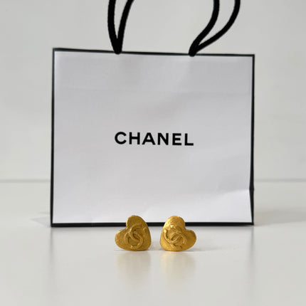 Boucles d’oreilles Chanel vintage cœurs clips