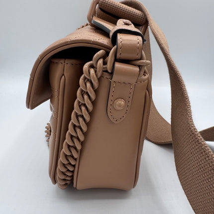 Sac Gucci GG Marmont matelassé beige