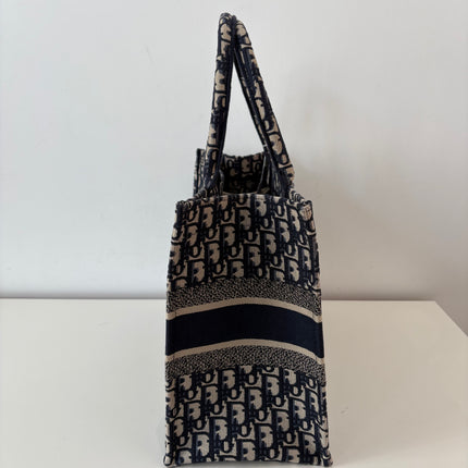 Sac Dior Book Tote Medium