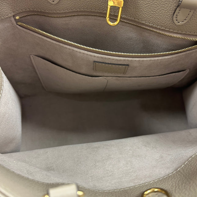 Sac Louis Vuitton on the Go MM