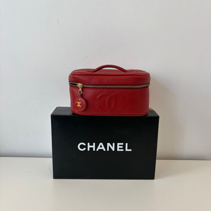 Vanity Chanel Cuir caviar rouge