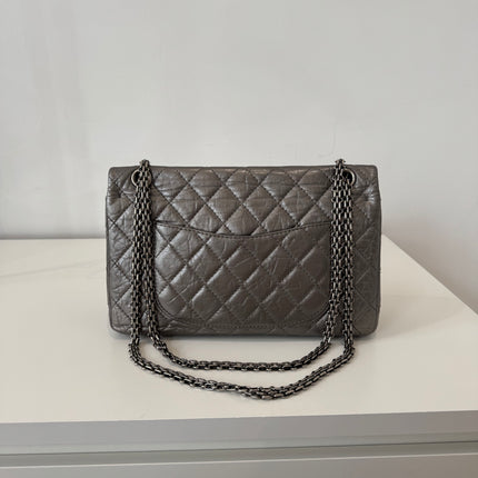 Sac Chanel 2.55 Argent Irisé 28cm