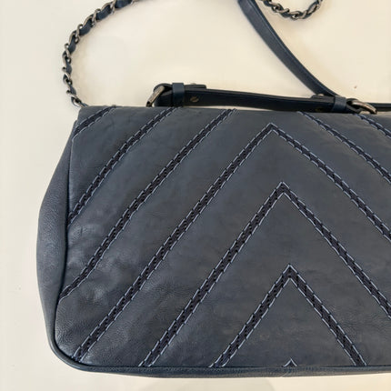 Sac Chanel Timeless chevrons bleus