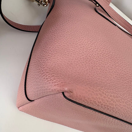Sac à main Gucci GG charm moyen