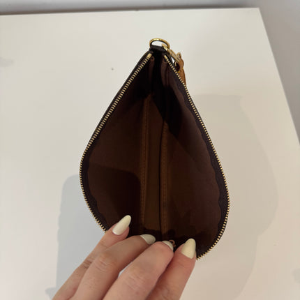 Sac Pochette Louis Vuitton Accessoires Monogram