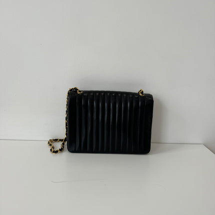 Sac Chanel fermoir circle bandoulière noir