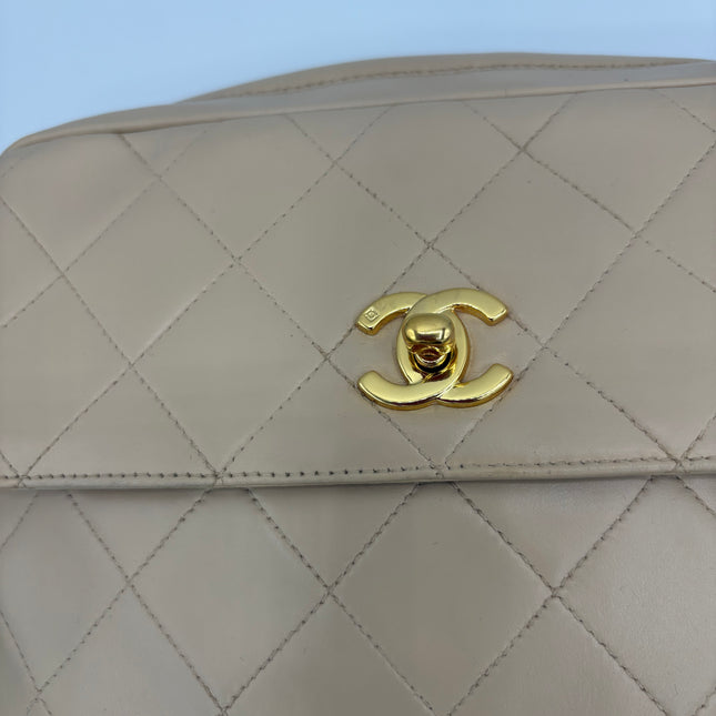 Sac Chanel caméra vintage beige