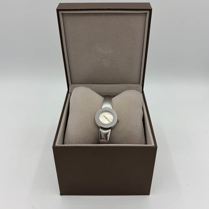 Montre Gucci U play acier argenté