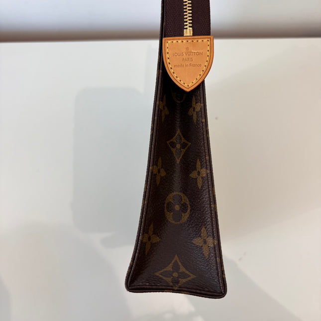 Poche Toilette Louis Vuitton 26 Monogram