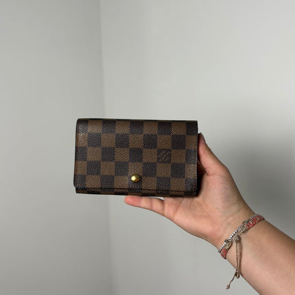 Porte monnaie/ portefeuille Louis Vuitton