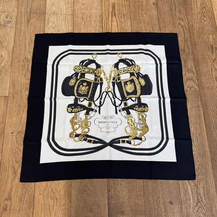 Carré Hermès 90cm Brides de Gala