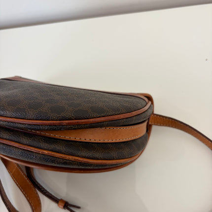 Sac Celine demie-lune bandoulière
