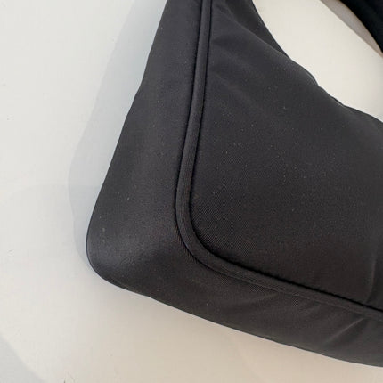 Sac Prada re-édition 2000 noir