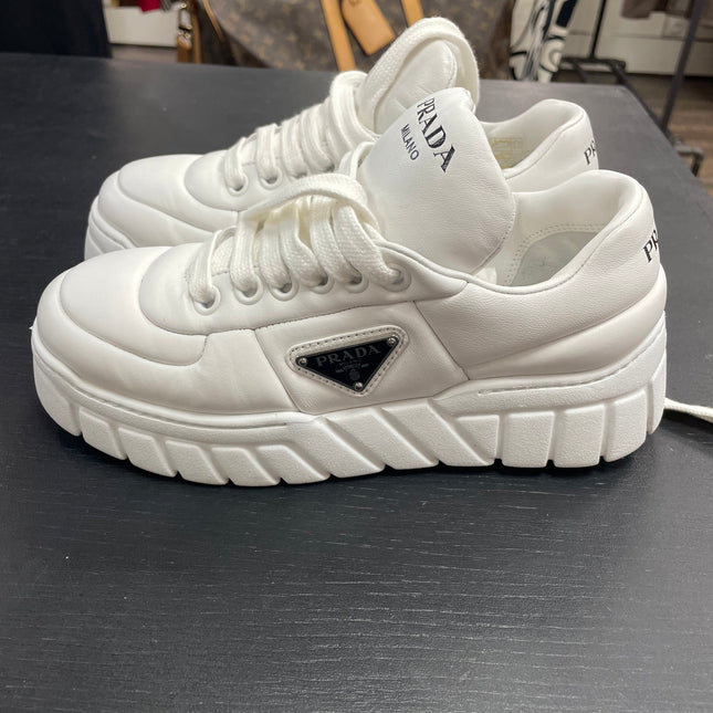 Basket Prada en cuir blanc T36