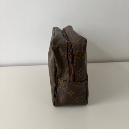 Trousse de toilette Louis Vuitton 28cm