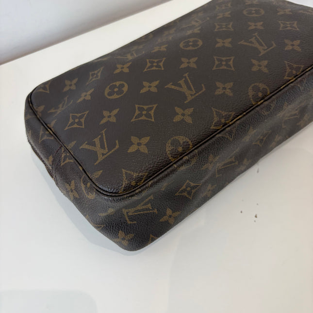 Trousse de toilette 28 Louis Vuitton