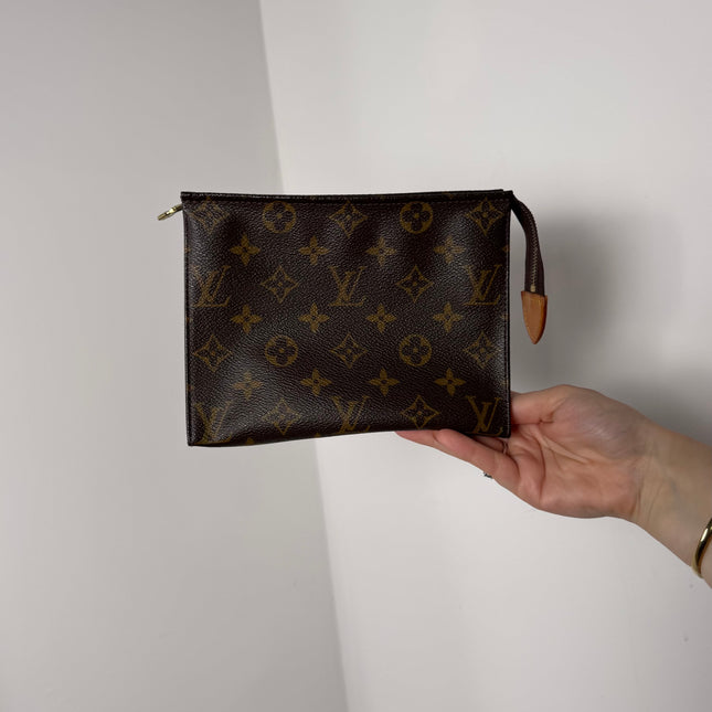 Trousse de toilette Louis Vuitton
