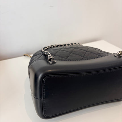 Sac à dos Chanel Gabrielle cuir noir