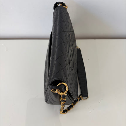 Sac Chanel Hobo bandoulière Cuir Caviar noir
