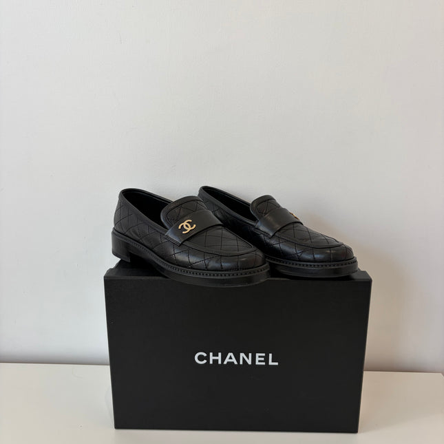 Mocassins Chanel noir CC T36,5
