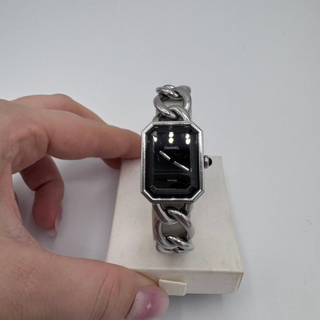 Montre Chanel Première chaîne Taille M