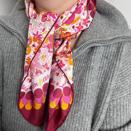 Carré Louis Vuitton Multicolore 67cm