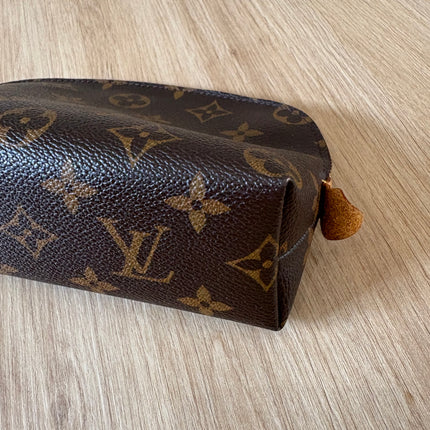 Louis Vuitton pochette cosmétique Pm
