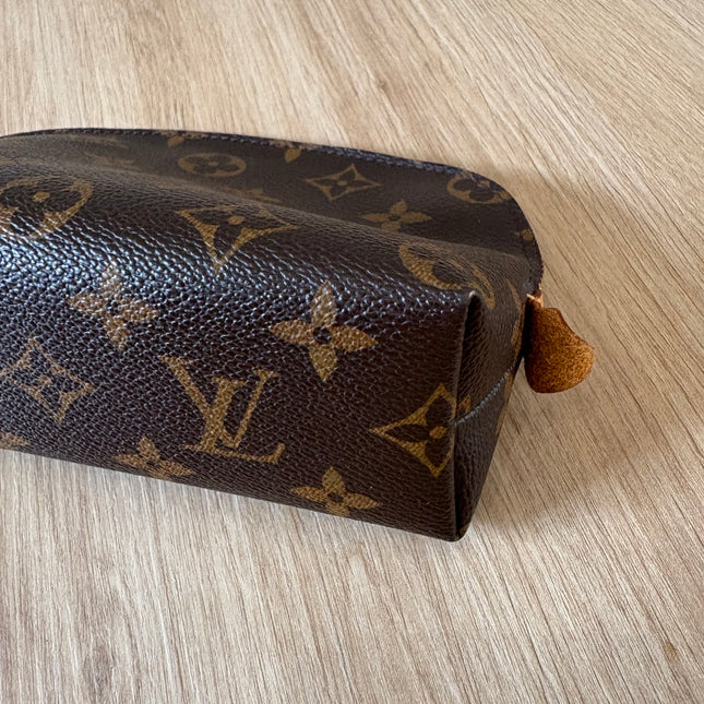 Louis Vuitton pochette cosmétique Pm