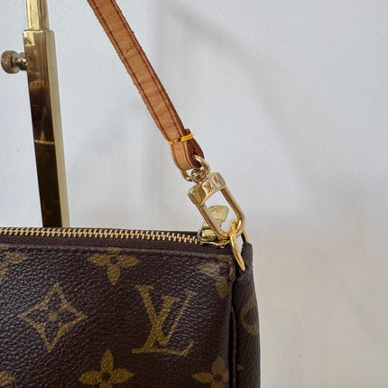 Sac Pochette Louis Vuitton Accessoires Monogram
