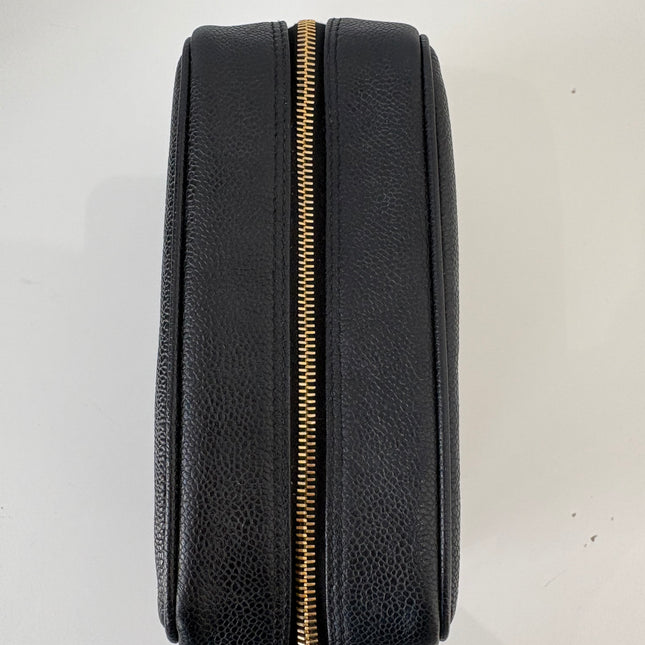 Trousse Chanel cuir caviar