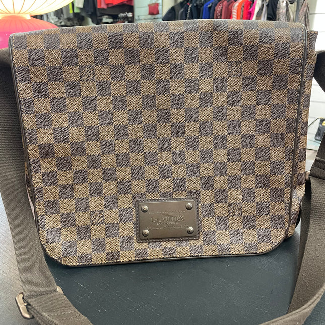 Pochette Brooklyn Louis Vuitton