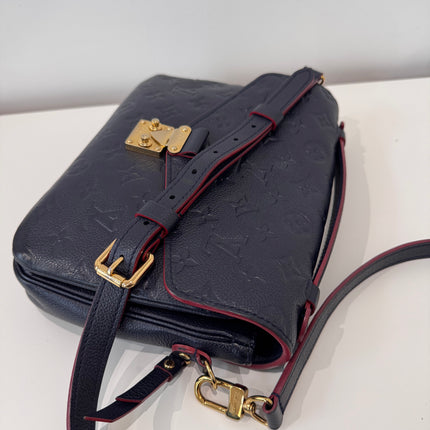 Pochette Métis Louis Vuitton Cuir empreinte marine