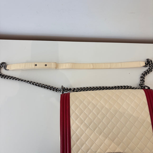 Sac Chanel boy GM