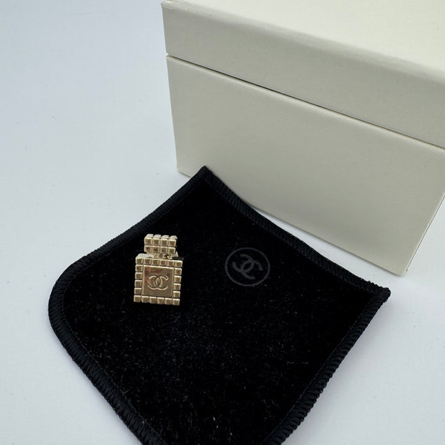 Pin’s Chanel N5