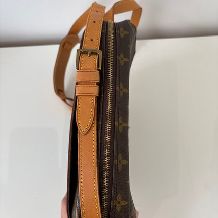 Sac Louis Vuitton Jeune Fille Monogram