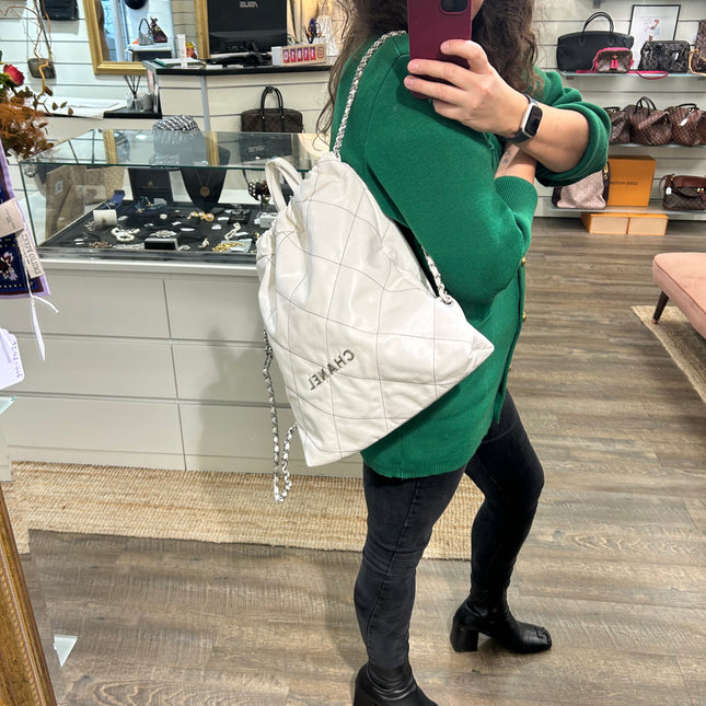 Chanel sac à dos 22