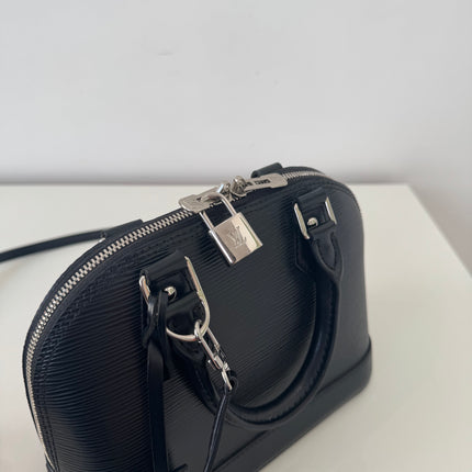 Sac Louis Vuitton BB Alma Cuir Épi Noir