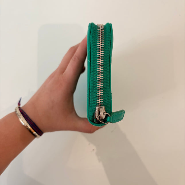 Portefeuille Chanel long zippé classique