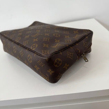 Trousse Louis Vuitton de toilette 28cm