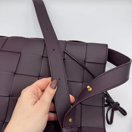 Sac Bottega Veneta Cassette vertical prune