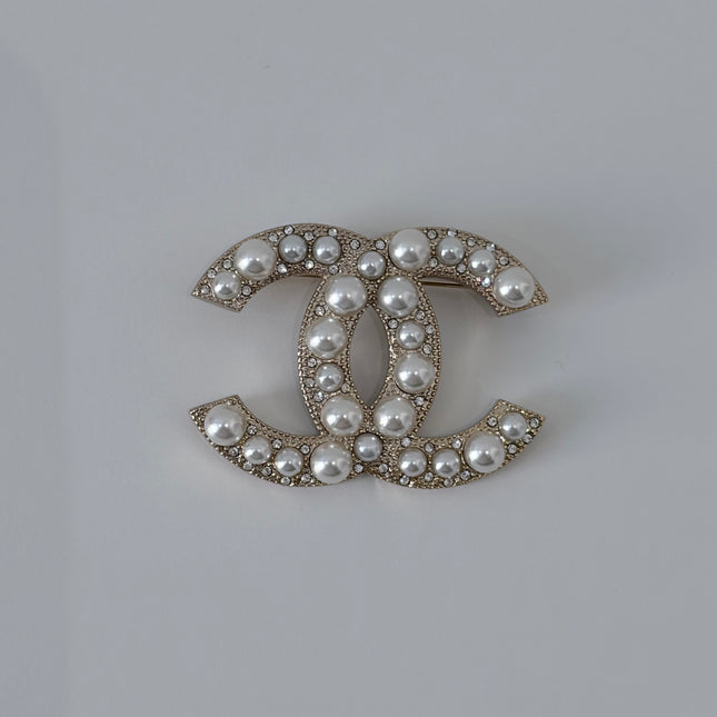 Broche Chanel Perles & strass