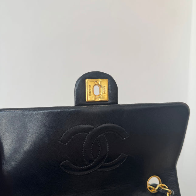 Sac Chanel Timeless Vintage Noir 20 cm