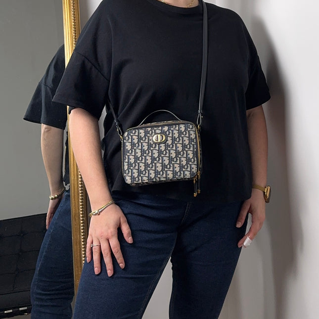 Sac Dior 30 montaigne Pouch