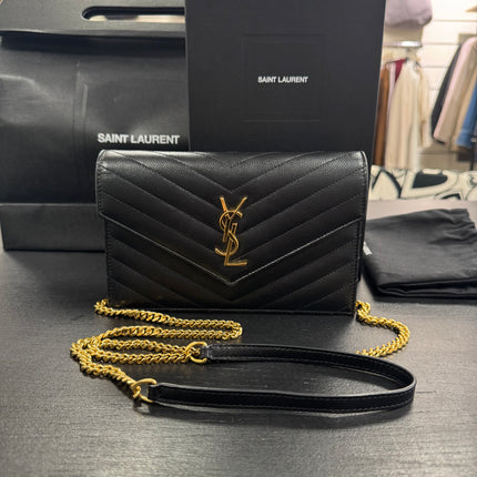 Sac Wallet Enveloppe Cassandre Saint Laurent