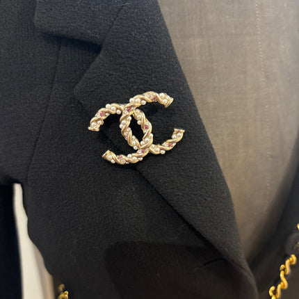 Broche Chanel double c perles