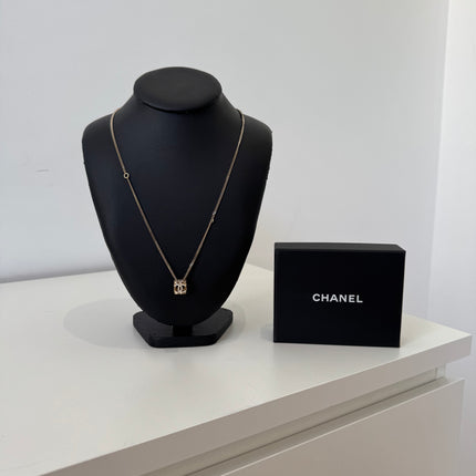 Sautoir chanel CC 2022