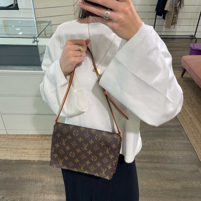 Sac Musette Louis Vuitton