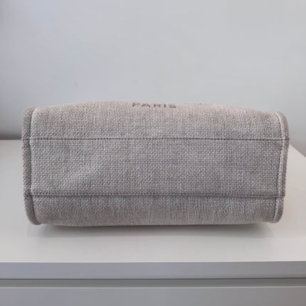 Sac Chanel Deauville medium toile écrue