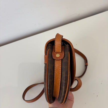 Sac Celine demie-lune bandoulière