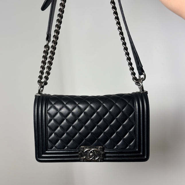 Sac Chanel Boy medium noir